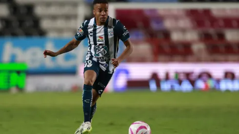 El lateral ecuatoriano jugará la Copa Libertadores 2024
