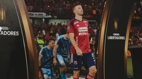 Histórico de la U aprueba llegada de Luciano Pons