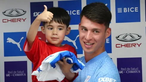 Alfred Canales se emociona al contar su historia y la vuelta larga antes de llegar a la UC
