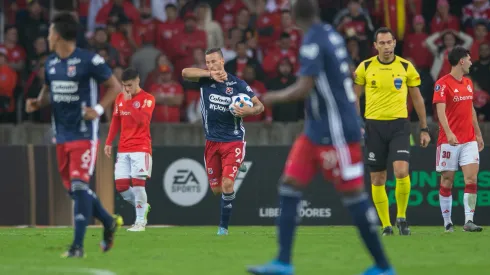 El delantero de 33 años llega a la U y se sumará a la pretemporada esta semana