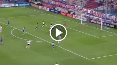 El central marcó golazo para abrir el marcador ante Nacional
