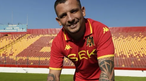 En la UC no olvidan cuando Vecchio fue para atrás para favorecer a Unión Española