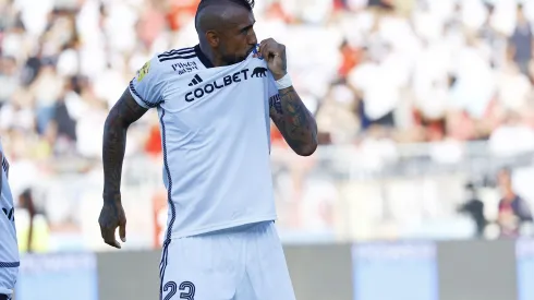 Arturo Vidal volvió a convertir un gol con Colo Colo después de casi 17 años. (Foto: Marcelo Hernández/Photosport)