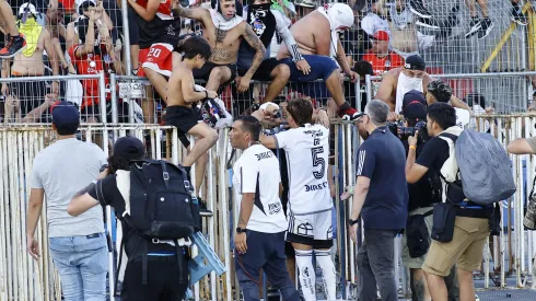 Colo Colo no podrá llevar a sus hinchas a tres partidos de visita en Primera División tras los graves incidentes en la Supercopa. (Foto: Marcelo Hernández/Photosport)
