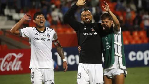 Colo Colo consiguió un histórico triunfo en Mendoza. (Foto: Jonnathan Oyarzun/Photosport)
