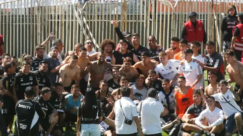 Este viernes Colo Colo tuvo el tradicional arengazo en el Estadio Monumental. (Foto: Photosport)
