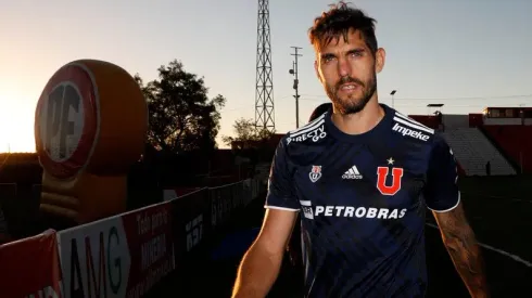 Larrivey explica el triunfo azul ante los albos.