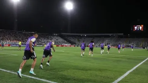 El estado del campo de juego del Estadio Monumental preocupa con todo en Colo Colo
