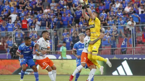 Futbol, Universidad de Chile vs Cobresal.<br />
Fecha 1, campeonato Nacional 2024.<br />
El jugador de Cobresal Leandro Requena es fotografiado durante el partido de primera division contra Universidad de Chile disputado en el estadio en el estadio Nacional de Santiago, Chile.<br />
25/03/2024<br />
Jonnathan Oyarzun/Photosport
Football, Universidad de Chile vs Cobresal<br />
1nd turn, 2024 National Championship.<br />
Cobresal’s player Leandro Requena is pictured during the first division match against Universidad de Chile held at the Nacional stadium in Santiago, Chile.<br />
25/03/2024<br />
Jonnathan Oyarzun/Photosport
