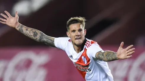 El ex DT de la UC NICOLÁS NÚÑEZ critica al gerente deportivo cruzado
