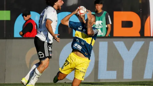 Maximiliano Falcón protagonizó una nueva imprudencia en Colo Colo. (Foto: Dragomir Yankovic/Photosport)
