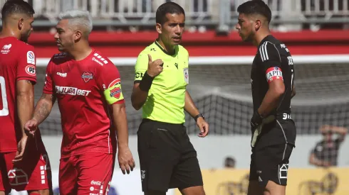 Brayan Cortés fue titular y capitán en la derrota de Colo Colo ante Ñublense. (Foto: Photosport)
