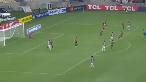 El gol de Fluminense contra Colo Colo.