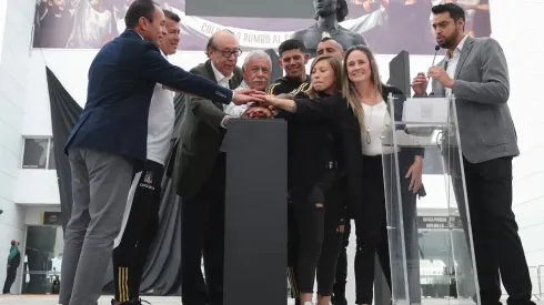 Este viernes comenzó el conteo del centenario de Colo Colo en el Estadio Monumental. (Foto: @ColoColo)