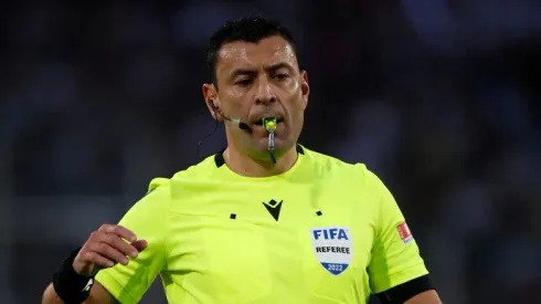 Tobar entrega postura por jugada que reclamaron los jugadores de la UC.