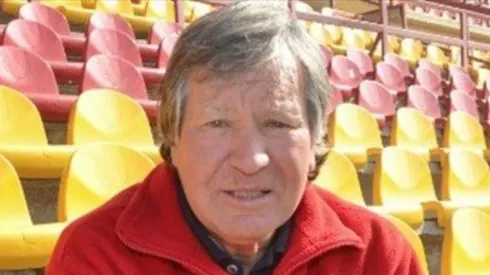 Leonel Herrera pide pronta salida de jugador albo.
