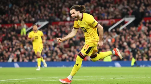 Ben Brereton marca en el estadio del Manchester United. (Foto: Getty)
