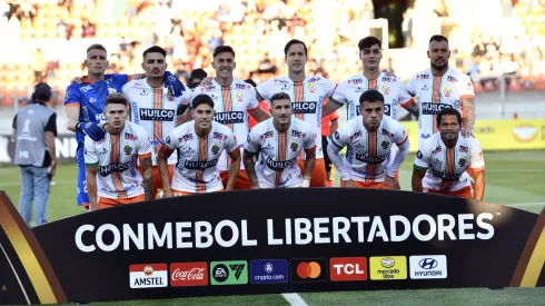 Futbol, Cobresal vs Barcelona SC<br />
Fase de grupos, Copa Libertadores 2024.<br />
Los jugadores de Cobresal posan para los fotografos antes del partido ante Barcelona SC partido Copa Libertadores realizado en el estadio Zorro del Desierto Calama, Chile.<br />
02/04/2024<br />
Pedro Tapia/Photosport<br />
Soccer, Cobresal vs Barcelona SC<br />
Group stage, Copa Libertadores 2024.<br />
Cobresal players pose for photographers before the match against Barcelona SC, Copa Libertadores match held at the Zorro del Desierto stadium in Calama, Chile.<br />
02/04/2024<br />
Pedro Tapia/Photosport