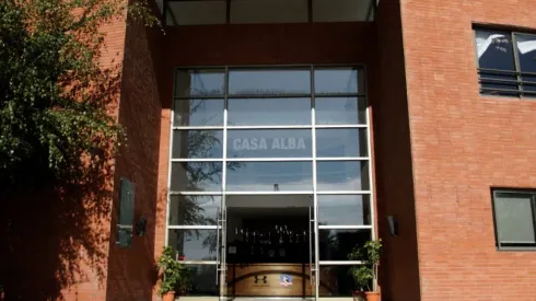 Denuncian robo en la Casa Alba. (Foto: Colo Colo)