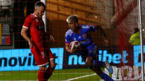 Hinchada de la U agota las entradas para duelo ante La Calera