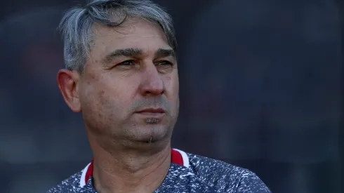 Dalcio Giovagnoli en la mira de Óscar Wirth.