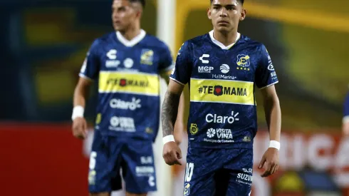 Everton enviaría a préstamo a Joan Cruz. (Foto: Andrés Pina/Photosport)
