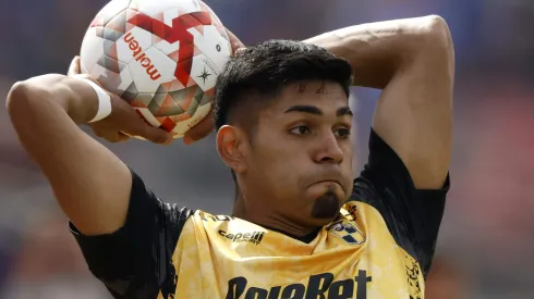 Dylan Escobar se refiere a su presente y el mercado. (Foto: Photosport)
