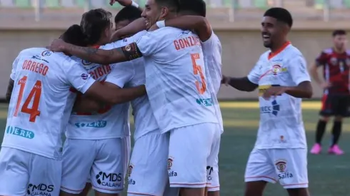 Cobreloa venció a Barcelona Biocobre y avanza en la Copa Chile.
