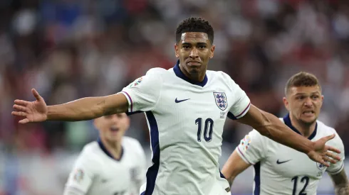 Jude Bellingham marcó para Inglaterra ante Serbia. (Foto: Getty)