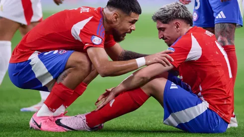 Diego Valdés sufrió un desgarro en La Roja.
