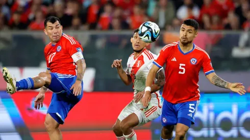 Paulo Díaz habla de la ausencia de Medel en La Roja
