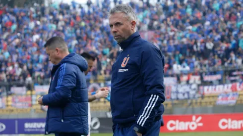 Gustavo Álvarez escucha al hincha de la U y cita a importante juvenil