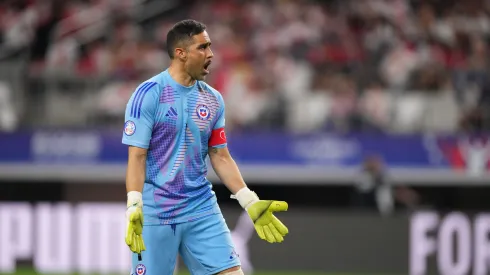 Claudio Bravo fue muy crítico con el arbitraje del encuentro de la Roja ante Canadá. (Foto: Photosport)
