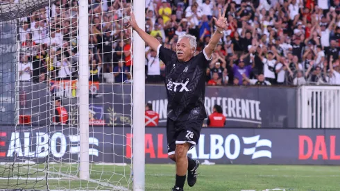 Futbol, Despedida Jaime Valdes.<br />
Partido amistoso 2024.<br />
Despedida de Jaime Valdes en el estadio Monumental.<br />
Santiago, Chile.<br />
24/03/2024<br />
Marcelo Hernandez/Photosport
Football, Farewell to Jaime Valdes.<br />
Friendly Match 2024.<br />
Farewell to Jaime Valdes at the Monumental stadium<br />
Santiago, Chile.<br />
24/03/2024<br />
Marcelo Hernandez/Photosport
