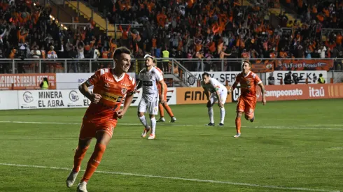 Cristian Insaurralde será titular en la visita de Cobreloa a Deportes Iquique. (Foto: Photosport)
