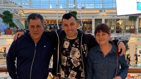 Murió la mamá de Gary Medel