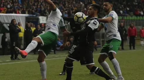 La última vez que Colo Colo visitó a Deportes Puerto Montt en El Chinquihue fue en la Copa Chile 2019. (Foto: Nicolás Klein/Photosport)
