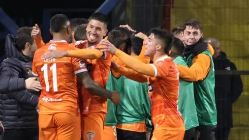 Histórico pide salida en Cobreloa.
