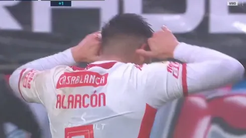Williams Alarcón anotó el 1-1 para Huracán en el clásico ante San Lorenzo. (Foto: Captura)
