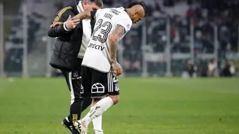 Arturo Vidal salió lesionado en el encuentro de Colo Colo
