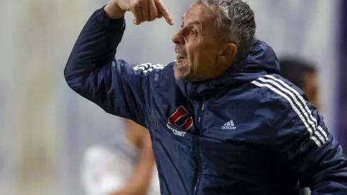 Cristián Caamaño cuestionó duramente al entrenador de Universidad de Chile.
