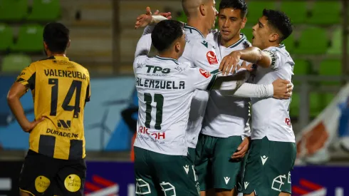 Jugador manifestó su deseo de salir de Santiago Wanderers y acordó su salida del club. (Foto: Photosport)
