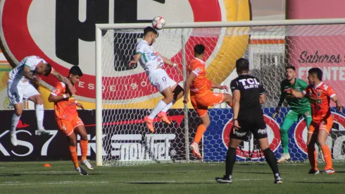 Cobreloa cayó por 3-2 ante Cobresal en el estadio El Cobre. (Foto: Photosport)
