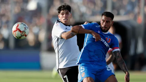 Colo Colo le gana un fichaje a Universidad de Chile en la previa del Superclásico. (Foto: Pepe Alvújar/Photosport)
