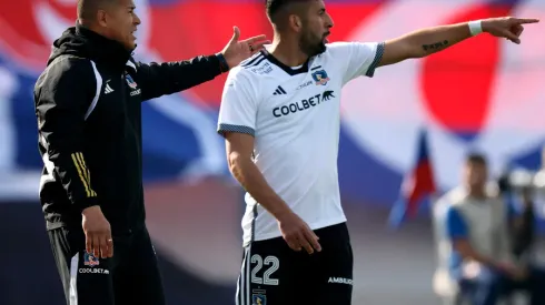 Mauricio Isla desborda alegría tras su debut con la camiseta de Colo Colo (Foto: Andres Pina/Photosport) 
