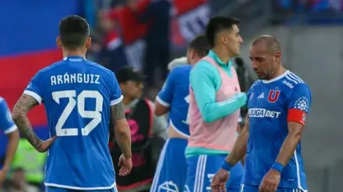 Paredes potula a jugador azul a La Roja.