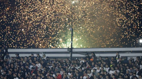 En Colo Colo apuestan por otro recinto además del Estadio Monumental. (Foto: Pepe Alvújar/Photosport)