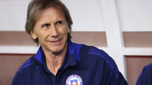Ricardo Gareca se ilusiona con la presencia de un jugador de La Roja ante Argentina. (Foto: Getty)
