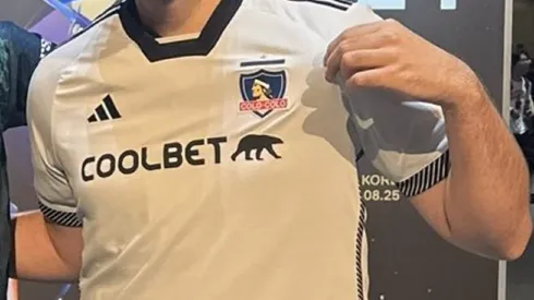 Famoso streamer español se luce con la camiseta de Colo Colo en Corea del Sur

