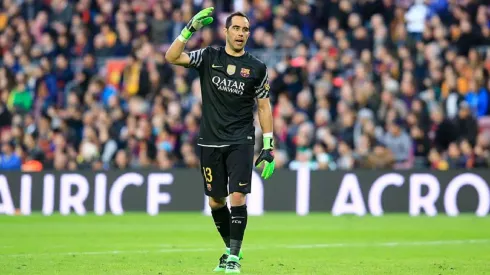 Fanáticos de Claudio Bravo molestos con el FC Barcelona 
